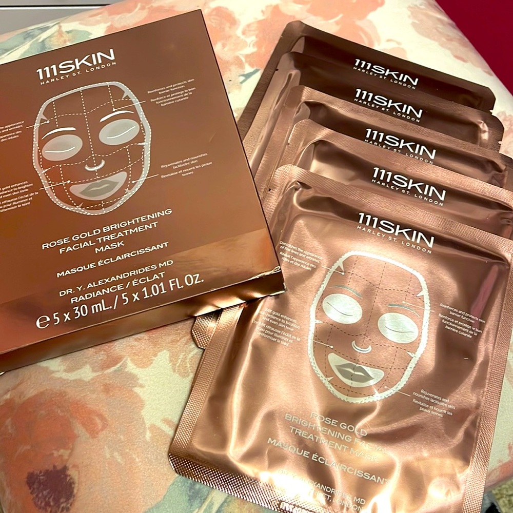 SOLD!!! 111SKIN ROSE GOLD BRIGHTENING FACIAL TREATMENT MASK
